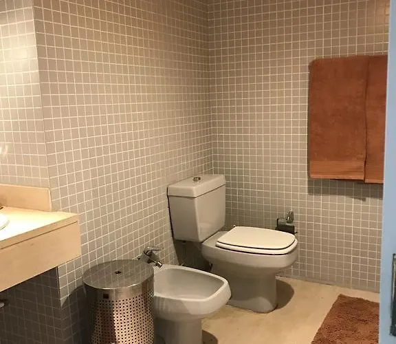 Chiado Glamorous Design شقة