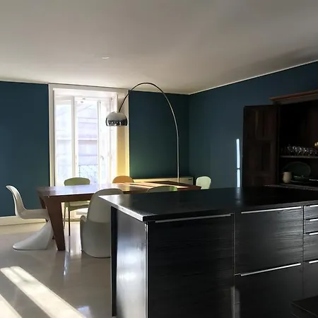 Chiado Glamorous Design Apartment Lisbon